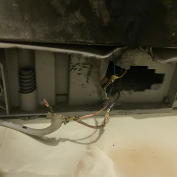 Bulaşık Makinesinde Teknik Sorun