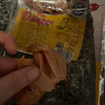 Tavuk Dönerde Çiğ Parça Şoku