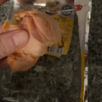 Tavuk Dönerde Çiğ Parça Şoku