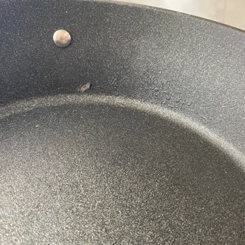 Emsan Tencerede Kaplama Kabusu