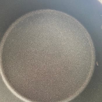 Emsan Tencerede Kaplama Kabusu