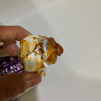 Palette Yanlış Renk Ve Güven Kaybı