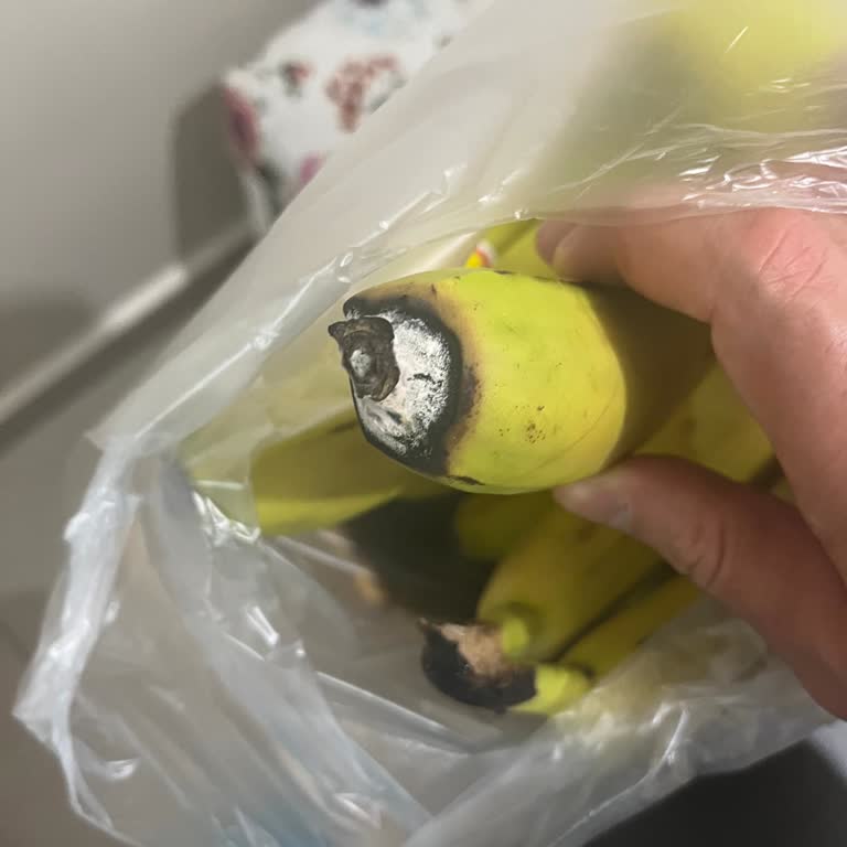 Migros Sanal Market: Küflü Muz Ve Eksik Çikolata Teslimatı