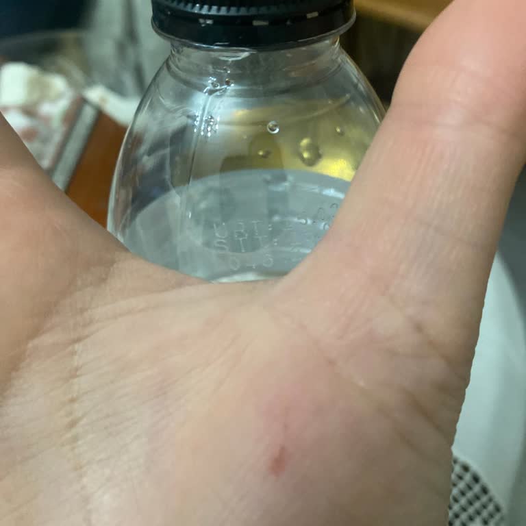 Tehlikeli Su Şişesi Tasarımı