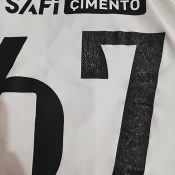 Beşiktaş Formasındaki Numara Çatladı Değişim Talebi Reddedildi