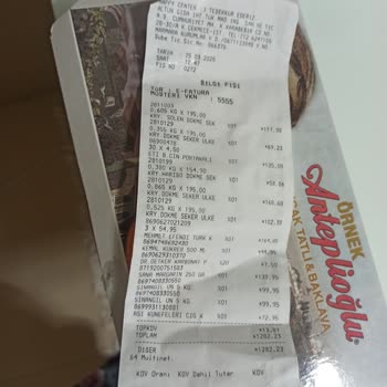 Küflü Kadayıf Şoku: Bayram Günü Mağduriyeti