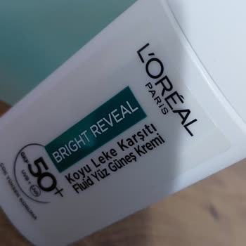 Loreal Paris Koyu Leke Karşıtı Güneş Kremi Ciltte Yanma Ve Kızarıklık Yaptı