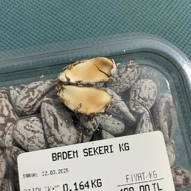 Bayramlık Şeker Alışverişinde Kurt Şoku