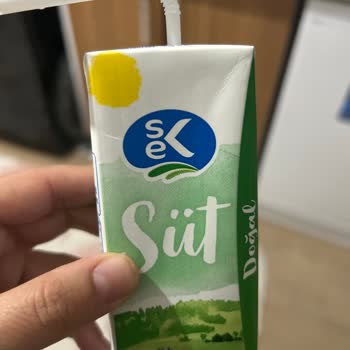 Bozuk Sütle Karşılaştık: Zehirlenme Tehlikesi