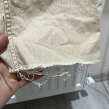 LCW Ürünlerinde Kalite Sorunu: İlk Giyimde Yırtıldı!