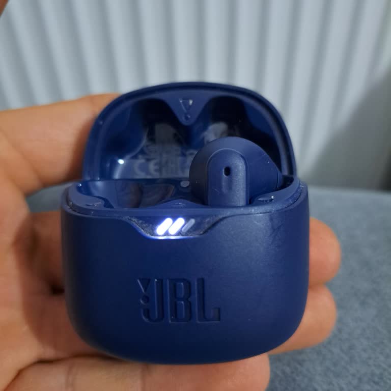 Kaybolan JBL Kulaklık İçin Yardım Bekliyorum