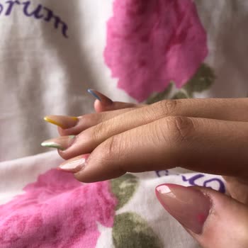 Valeria Platinum Beauty Protez Tırnak Ve İpek Kirpik Hizmetinde Büyük Hayal Kırıklığı