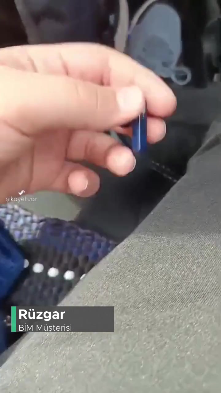 BİM Kulaklık Parçası Koptu videonun kapak resmi