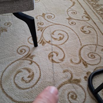 Doğtaş Köşe Takımı Halıyı Çiziyor