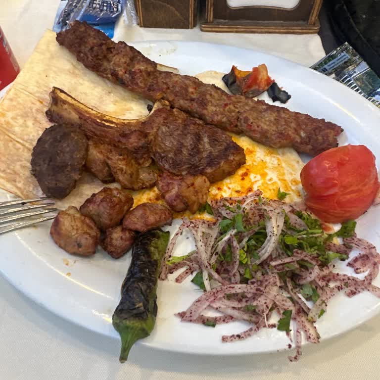 Menüdeki Ürünler Ve Porsiyonlar Hayal Kırıklığı