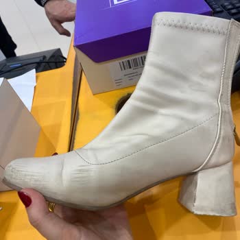 FLO Mağazasında Aldığım Botun Kalitesi Hayal Kırıklığı Yarattı