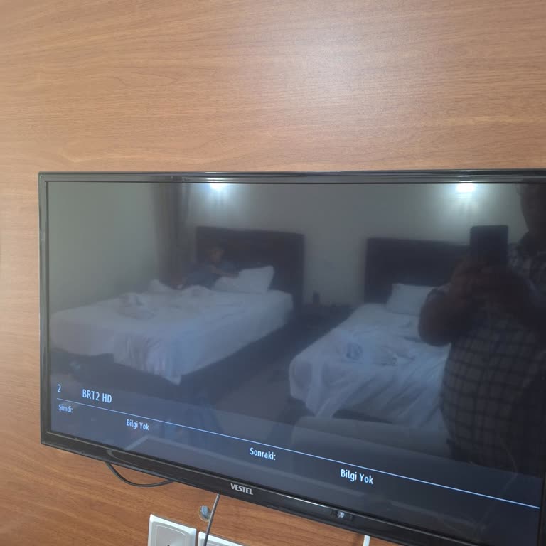Otel Odasında Televizyon Arızası Ve Hizmet Eksikliği