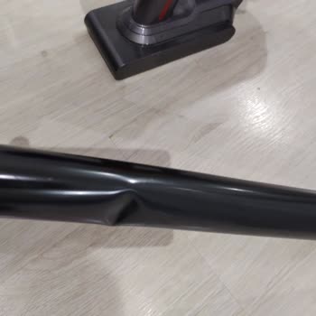 Dyson V12'nin Kalitesiz Malzemeleri Ve Yetersiz Müşteri Hizmetleri