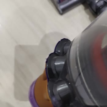 Dyson V12'nin Kalitesiz Malzemeleri Ve Yetersiz Müşteri Hizmetleri