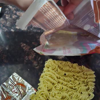 Eksik Ürün Teslimatı: Noodle Yağ Paketi Kayboldu