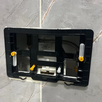 ECA Serel Klozet Serisi: Sürekli Su Kaçağı Sorunu