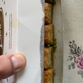 Şekerlenmiş Baklava Krizi: Liva'nın Müşteri Memnuniyetsizliği