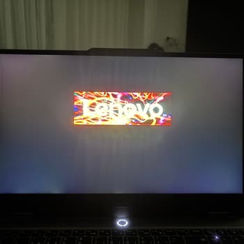 Teknosa'dan Aldığım Lenovo Laptopta Işık Sızması Sorunu