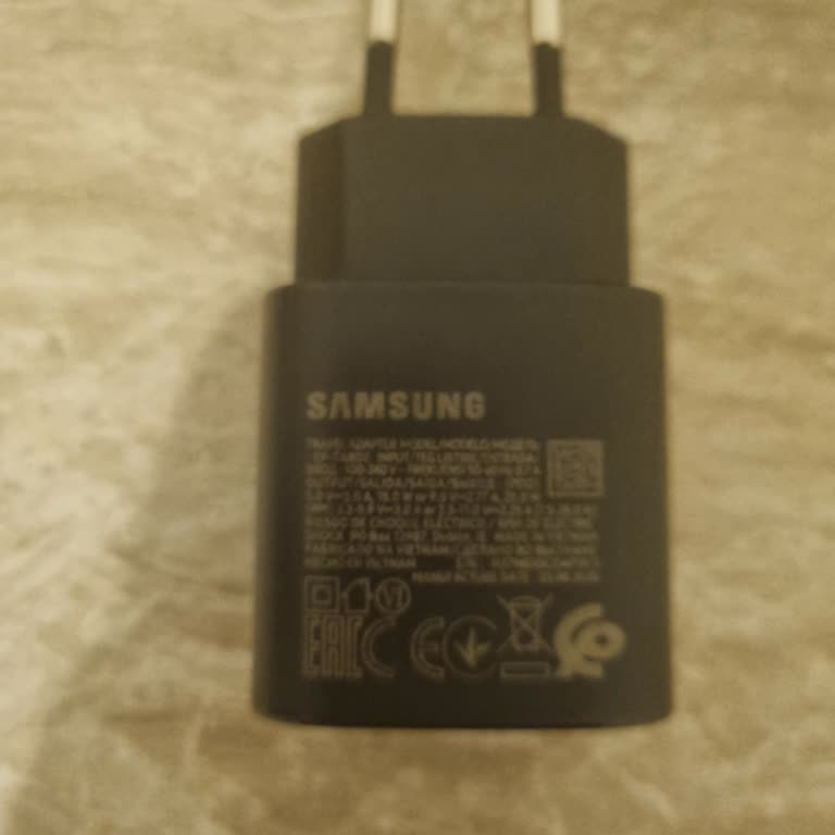 Samsung Şarj Aleti Arızası Ve Güvenlik Endişesi