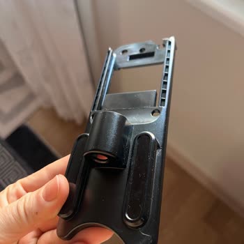 Philips 8000 Süpürge Batarya Kapağı Sorunu