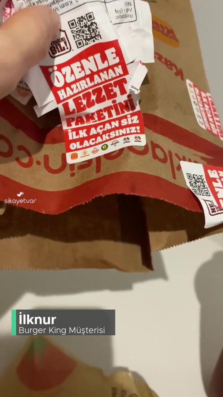 Burger King Siparişim Kötü Bir Şekilde Geldi videonun kapak resmi
