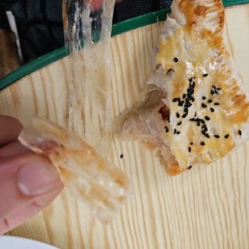 Milföy Hamurunda Plastik Parça Şoku