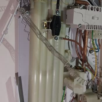 Veito Su Isıtıcısı Patladı: Tehlikeli Ve Güvenilmez