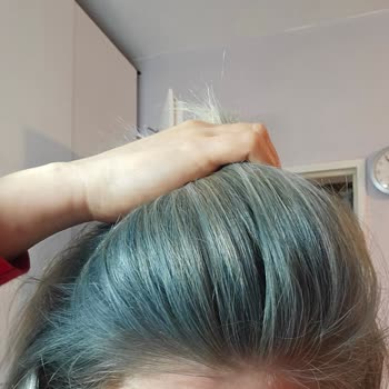 Migros'tan Alınan Saç Boyası Saçlarımı Maviye Çevirdi!