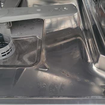 Bulaşık Makinesi Yağ Kalıntısı Sorunu Ve Çözüm Talebi