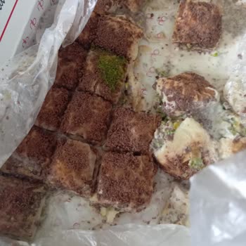 Hacıbaba Pastaneleri Bozuk Soğuk Baklava Satışı!