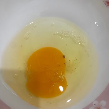 Yumurtalarda Beklenmedik Lekeler