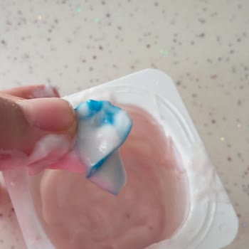 Danone Tikveşli Activia Yoğurdundan Plastik Parça Çıktı