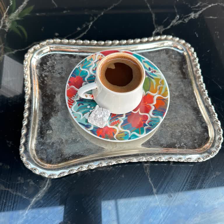 Ghalia Lounge'da Hayal Kırıklığı: Kötü Hizmet Ve Yüksek Fiyatlar