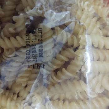 Makarnada Böcek Şoku: İnsan Sağlığı Tehlikede