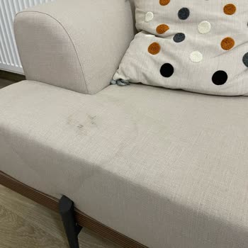 Koltuk Takımında Su Lekesi Sorunu Ve İlgisiz Servis