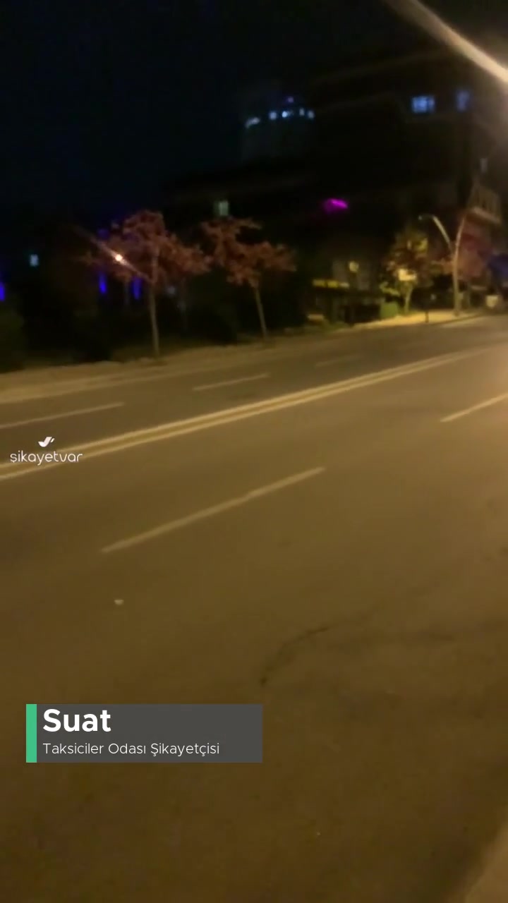 Taksiciler Odası Sabahtan Beri Kapalı videonun kapak resmi