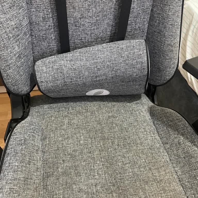 Hawk Gaming Chair'de Bel Yastığı Ve Sararma Sorunu