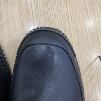 Defolu Ayakkabı Ve İlgisiz Müşteri Hizmetleri Sorunu