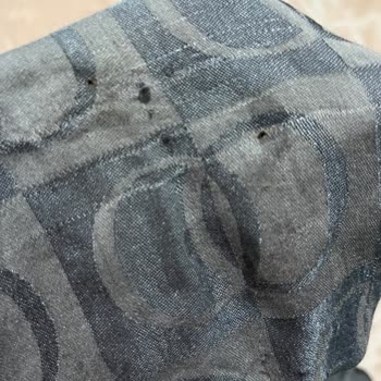 Bayramda Hayal Kırıklığı: Delik Deşik Şallar