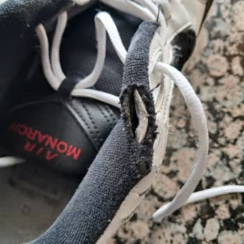 Deichmann Ayakkabıda Hızlı Deformasyon Ve İlgisizlik