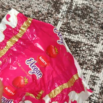 Kent Şekerleri Bayram Şekerinin İçerisinden Böcek Çıktı