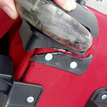 Sunexpress Hava Yolları İle Valiz Kabusu: Kırılan Tekerlek Ve Fermuar Kilidi