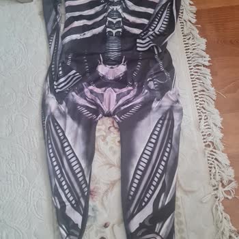 Yanlış Ürün Teslimatı: Kamera Yerine Naylon Kıyafet