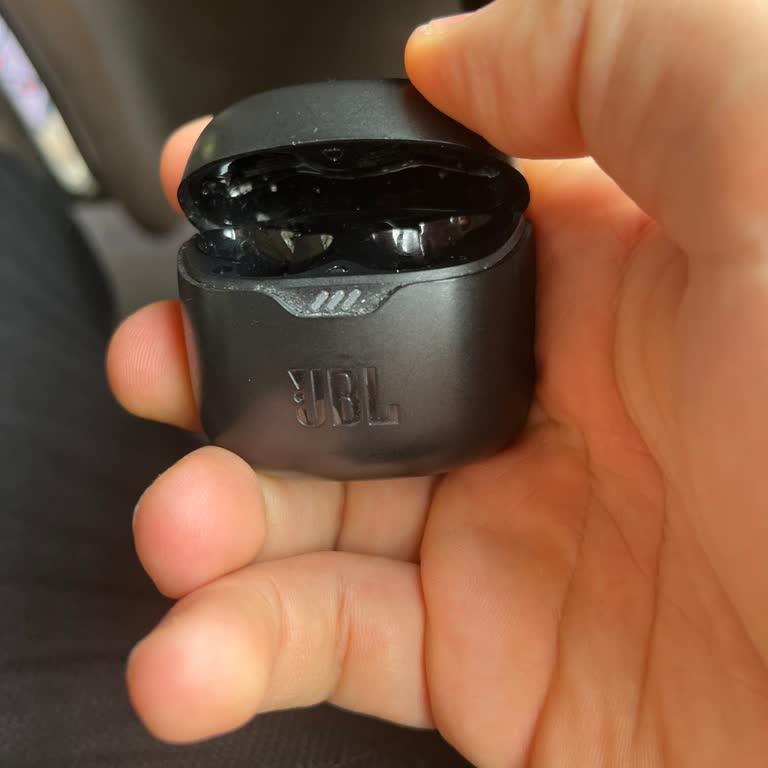 JBL Tune Flex Kulaklık Şarj Sorunu
