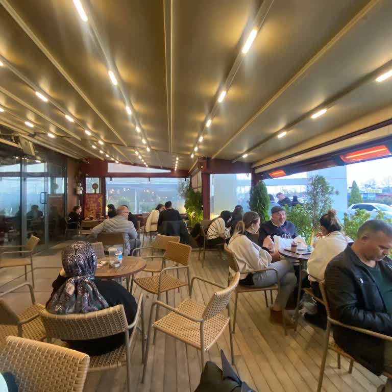 Kahve Dünyası'nda Sandviç Krizi Ve Laubali Tavırlar